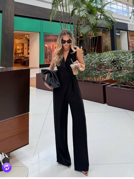 Zara Pants - NEW WITHOUT TAG ONE ZARA ASYMMETRIC VEST
JUMPSUIT SIZE S and L
🚨NO DISCOUNT